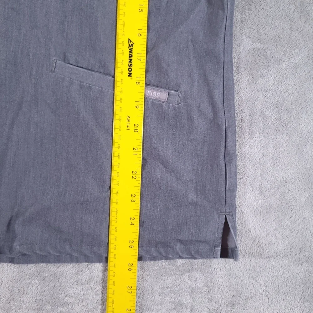 FIGS Casma Scrub Top Womens S‎ Grey Technical Collection V-Neck Short Sleeve